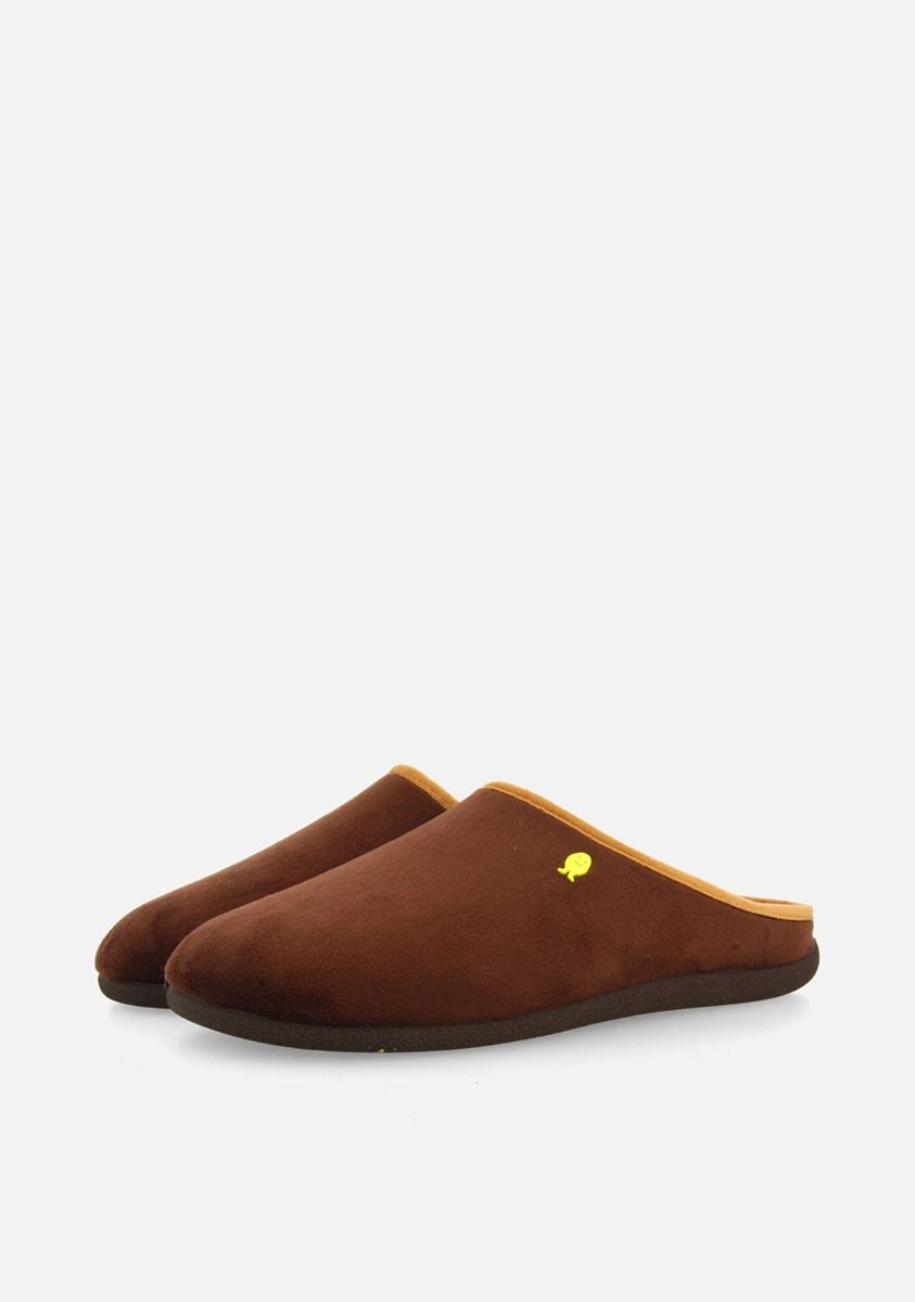 ZAPATILLAS DE CASA PELO HARTWICK - MARRON