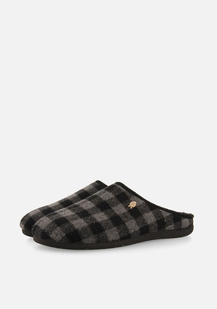 ZAPATILLAS DE CASA ESTAMPADO CUADROS SAVANNAH - GRIS
