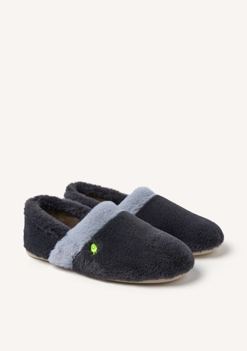 959-zapatillas-de-casa-cerradas-pelo-owosso-gris-1.jpg