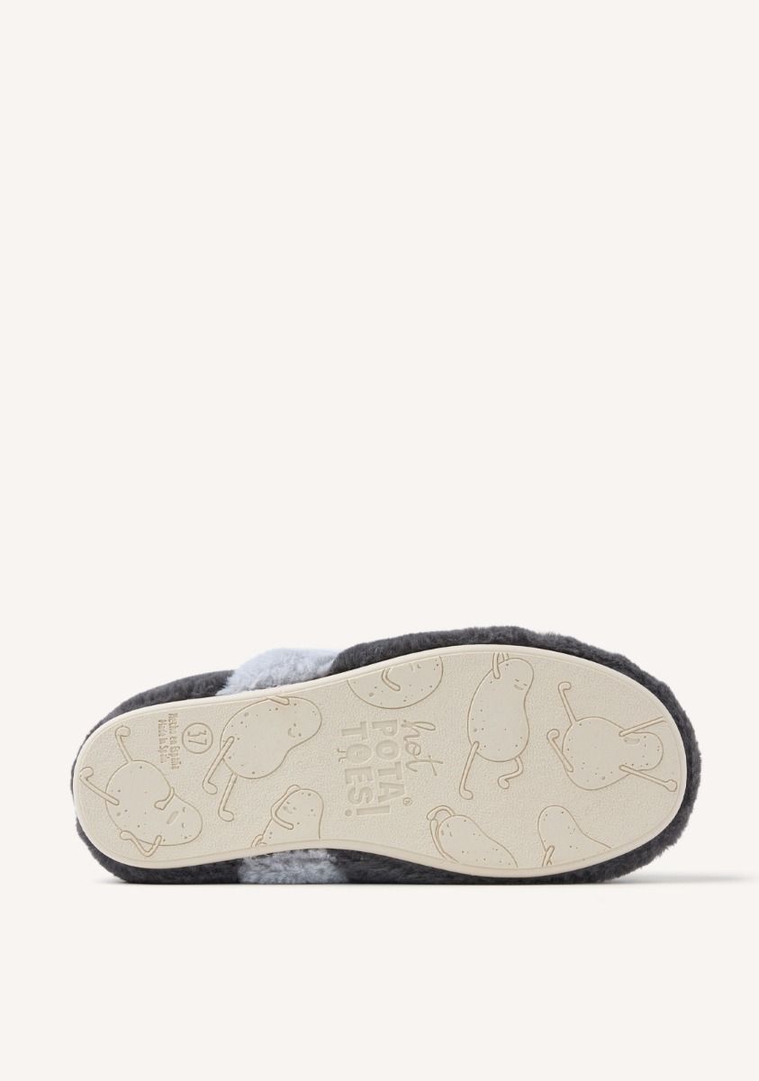 959-zapatillas-de-casa-cerradas-pelo-owosso-gris-1.jpg