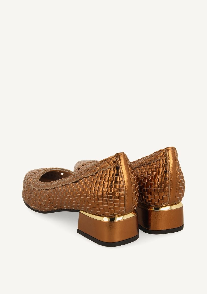 9798-zapatos-de-sal-n-metalizados-tachuelas-piel-maglod-bronce-1.jpg