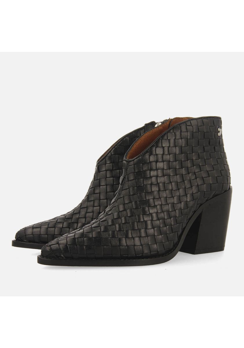 9830-botines-trenzado-tac-n-piel-tamasi-negro-1.jpg