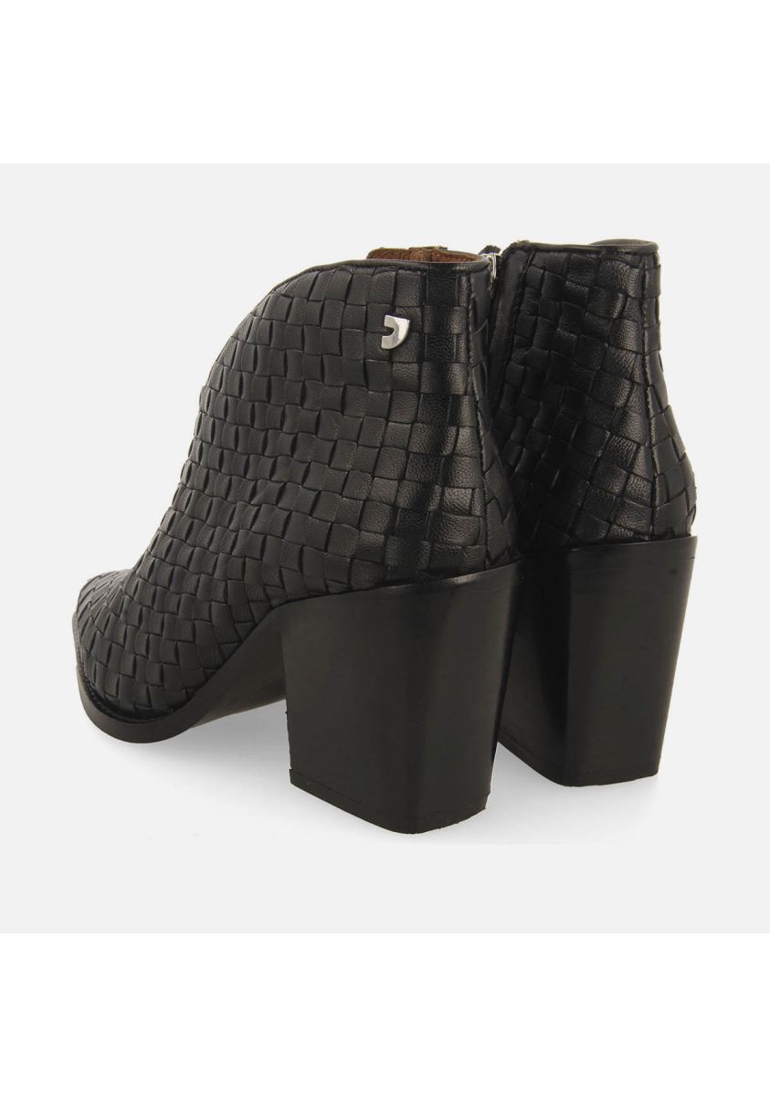 9830-botines-trenzado-tac-n-piel-tamasi-negro-1.jpg