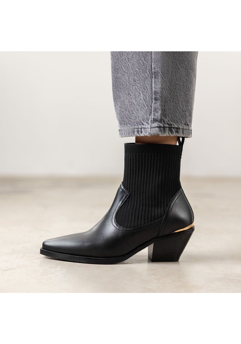 9831-botines-cowboy-tipo-calcet-n-tac-n-piel-tapolca-negro-1.jpg