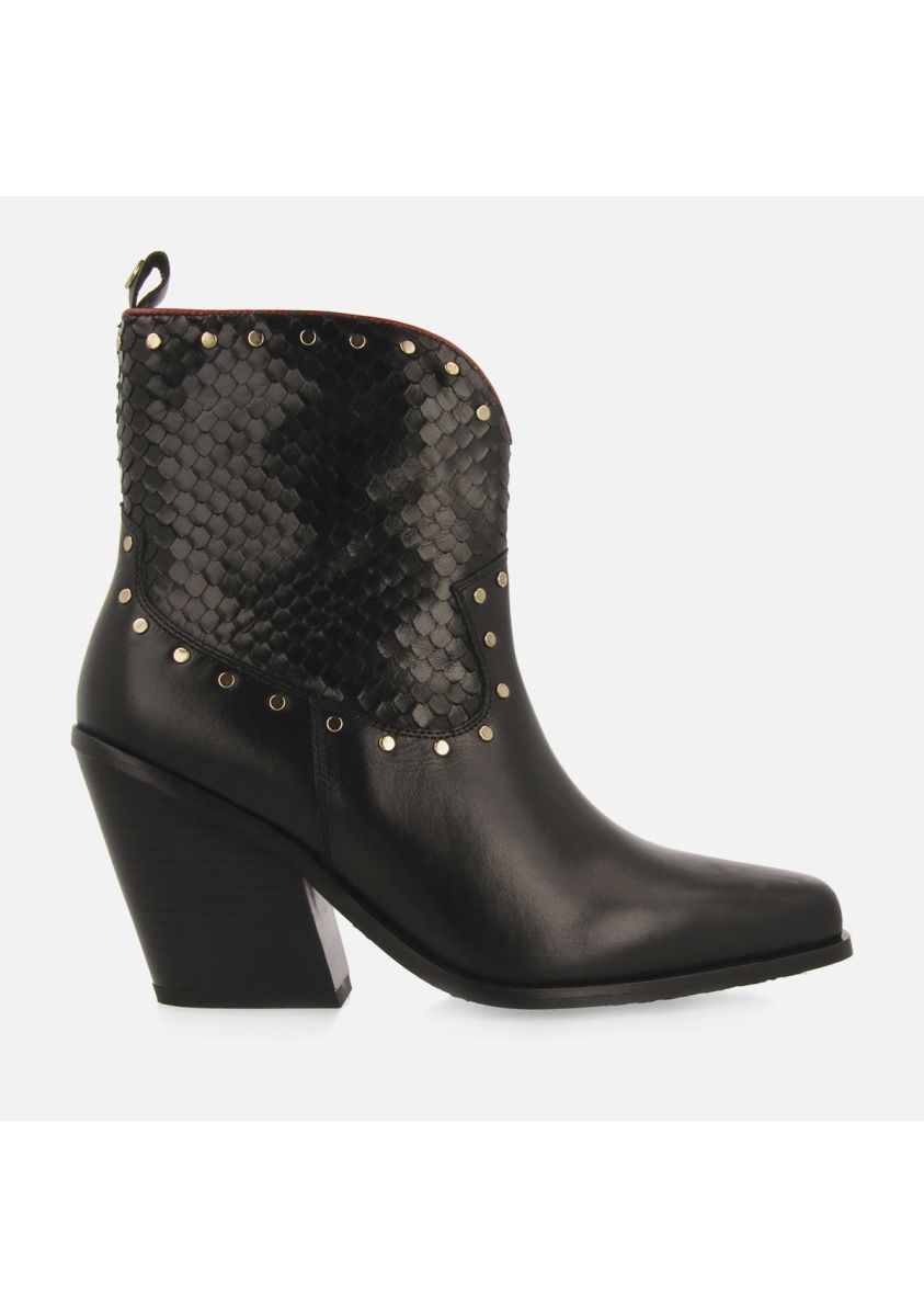 BOTINES COWBOY PIEL TACÃN SAGERBY - NEGRO
