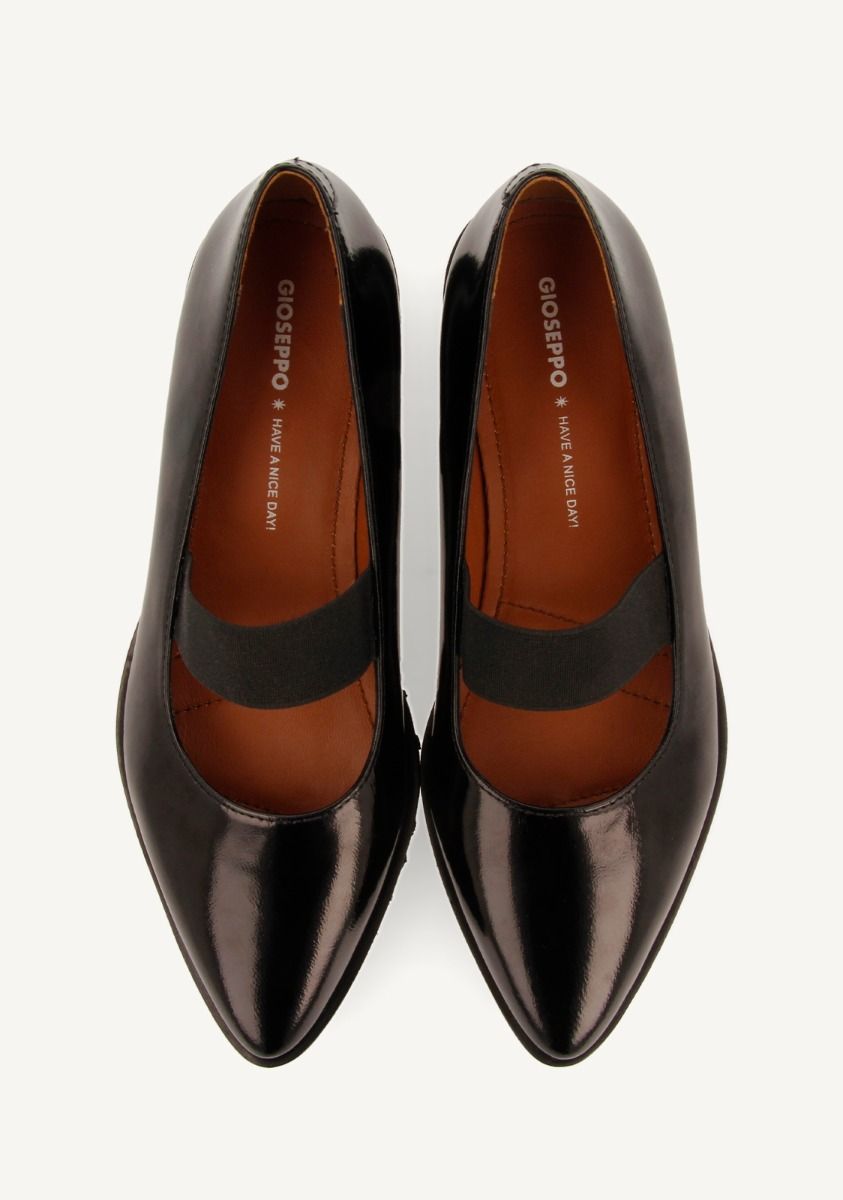 9886-bailarinas-piel-efecto-charol-y-suela-track-dobsina-negro-1.jpg